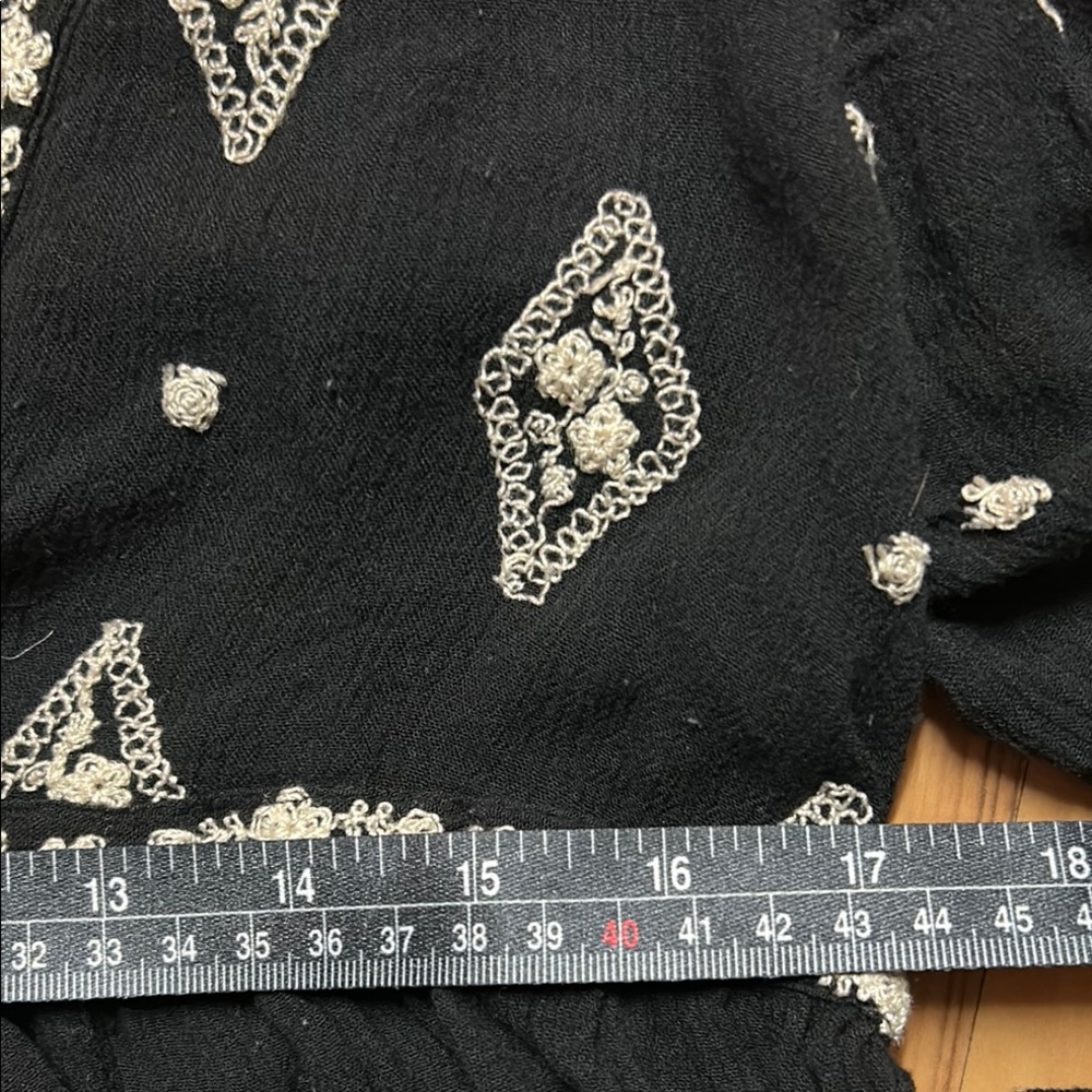 Free People top size xs Black Long Sleeve Boho - Picture 3 of 7